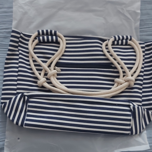 Farmhouse Is My Style Handbag - Picture 4 of 4